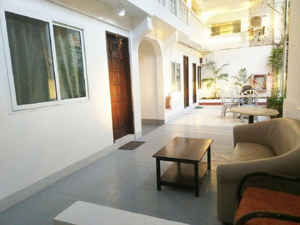 Deparis Beach Resort Balabag  Exterior foto